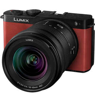 Panasonic Lumix S9 kit 20-60mm f/3.5-5.6 24,2 Mp, Fullformat, Crimson red