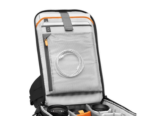 Lowepro Flipside BP 400 AW III Svart Robusthet for alle forhold