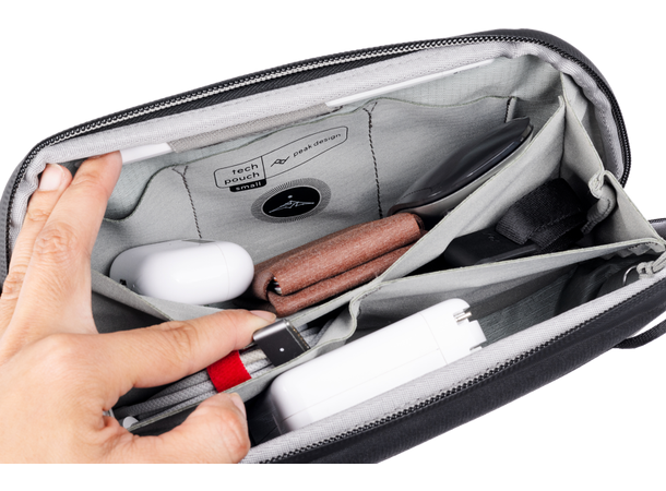 Peak Design Tech Pouch Small Sort Smart organisering for småting