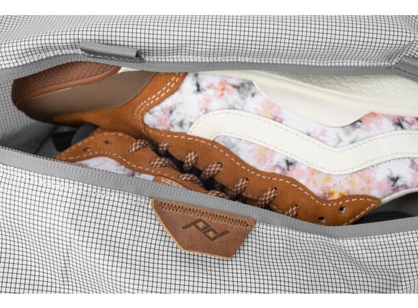 Peak Design Shoe Pouch raw liten veske til å ha sko i. Travel