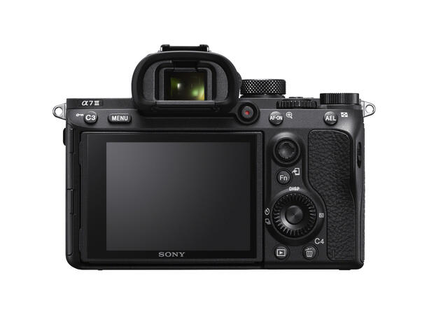Sony A7 III m/ 24-105mm f/4 G OSS Fullformat med rå kvalitet og ytelse