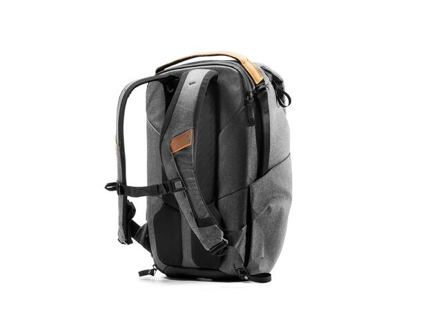 Peak Design Everyday Backpack 20L V2 Charcoal. Genial fotosekk