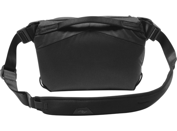 Peak Design Everyday Sling 3L V2 Black. Liten slingbag m/ smarte løsn.